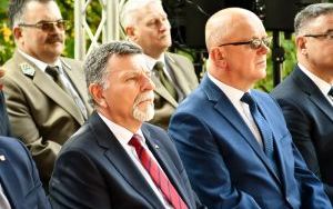 Odbudowany kopiec już poświęcony i odsłonięty (2)