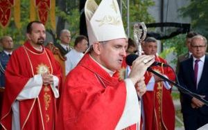 Odbudowany kopiec już poświęcony i odsłonięty (4)