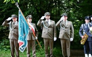 Odbudowany kopiec już poświęcony i odsłonięty (6)