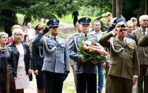 Odbudowany kopiec już poświęcony i odsłonięty (1)