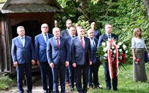 Odbudowany kopiec już poświęcony i odsłonięty (2)