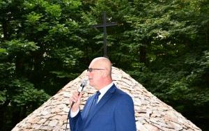 Odbudowany kopiec już poświęcony i odsłonięty (4)