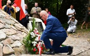 Odbudowany kopiec już poświęcony i odsłonięty (4)