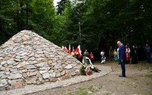 Odbudowany kopiec już poświęcony i odsłonięty (5)