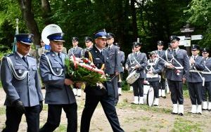 Odbudowany kopiec już poświęcony i odsłonięty (1)