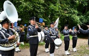 Odbudowany kopiec już poświęcony i odsłonięty (5)