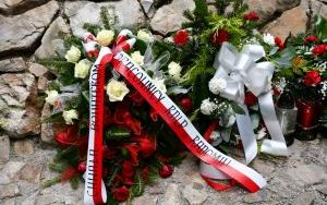Odbudowany kopiec już poświęcony i odsłonięty (7)