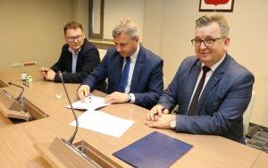 Kolejne busy do przewozu osób niepełnosprawnych (2)