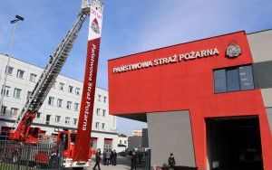 Starosta kielecki Mirosław Gębski uczestniczył w uroczystym apelu PSP (1)
