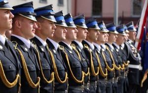 Starosta kielecki Mirosław Gębski uczestniczył w uroczystym apelu PSP (11)