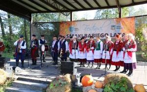Ludowe występy w amfiteatrze (4)