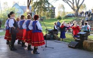 Ludowe występy w amfiteatrze (10)