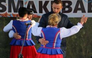 Ludowe występy w amfiteatrze (1)