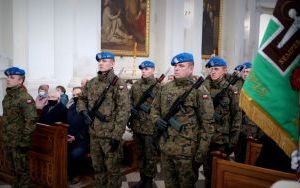 Krzyż morowy stanął na Świętym Krzyż (9)