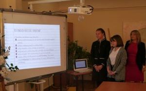 Powiatowy Zespół Szkół w Chęcinach (1)