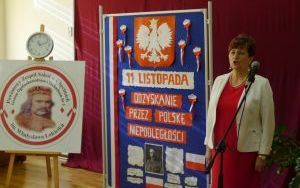 Szkoła do Hymnu (8)