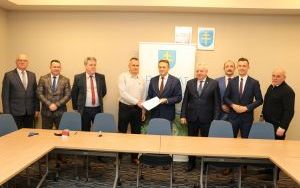 Podpisaliśmy kolejne umowy na rozbudowy dróg powiatowych (10)