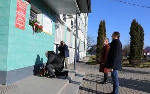 Upamiętnili 37. rocznice strajku w obronie krzyży we Włoszczowie  (3)