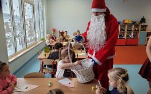 Szkolny Klub Wolontariatu z Powiatowego Zespołu Szkół w Chęcinach (1)