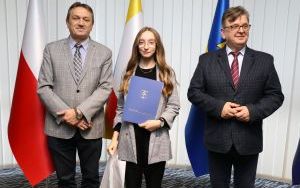 Stypendia Prezesa Rady Ministrów wręczone  (2)
