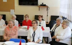 Starosta kielecki Mirosław Gębski z życzeniami u seniorów (4)
