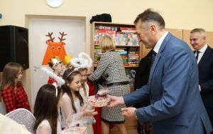 Starosta kielecki Mirosław Gębski z życzeniami u seniorów (8)