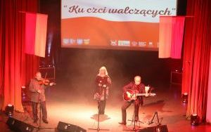 „Ku czci walczących. Lech Makowiecki patriotycznie” (4)