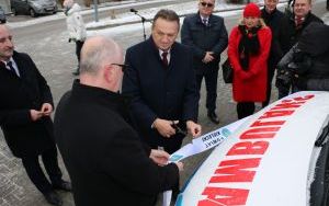 Szpital ma nową karetkę (4)