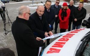 Szpital ma nową karetkę (5)