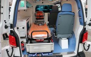 Szpital ma nową karetkę (4)