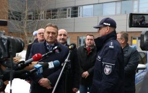 Uroczyste przekazanie nowych radiowozów (7)