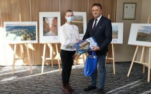 Wręczyliśmy nagrody zwycięzcom jesiennego konkursu fotograficznego.  (8)