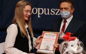 III Powiatowy Przegląd Kolęd i Pastorałek w Łopusznie  (5)