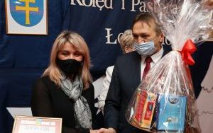 III Powiatowy Przegląd Kolęd i Pastorałek w Łopusznie  (2)
