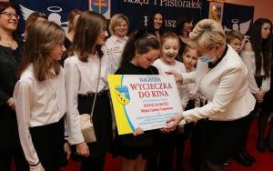 III Powiatowy Przegląd Kolęd i Pastorałek w Łopusznie  (5)
