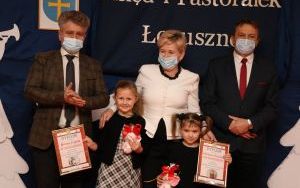 III Powiatowy Przegląd Kolęd i Pastorałek w Łopusznie  (1)