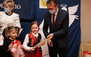 III Powiatowy Przegląd Kolęd i Pastorałek w Łopusznie  (3)