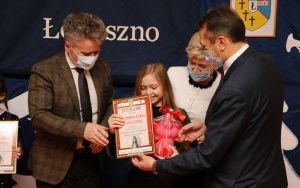 III Powiatowy Przegląd Kolęd i Pastorałek w Łopusznie  (1)