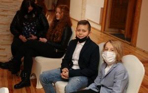 III Powiatowy Przegląd Kolęd i Pastorałek w Łopusznie  (2)