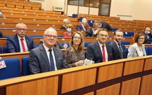 Podpisanie umowy na asystentów osobistych osób niepełnosprawnych  (4)