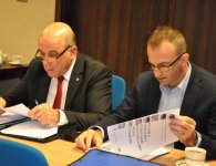  Komisje Rolnictwa, Leśnictwa, Gospodarki Gruntami i Ochrony Środowiska i Samorządu, Rozwoju Gospodarczego i Przeciwdziałania Bezrobociu.