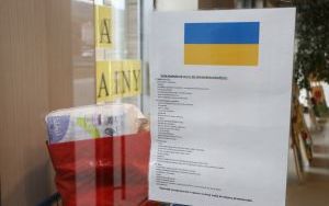 W Starostwie Powiatowym w Kielcach trwa zbiórka darów dla obywateli Ukrainy (2)