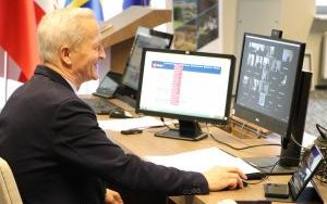 Sesja nadzwyczajna Rady Powiatu w Kielcach  (6)