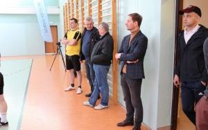 Za nami XX Halowe Mistrzostwa Radnych i Pracowników Samorządowych w Piłce Nożnej o Puchar Starosty Kieleckiego (4)
