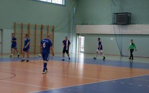 Za nami XX Halowe Mistrzostwa Radnych i Pracowników Samorządowych w Piłce Nożnej o Puchar Starosty Kieleckiego (7)