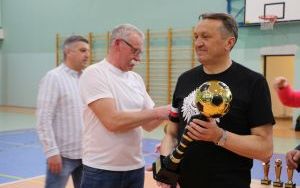 Za nami XX Halowe Mistrzostwa Radnych i Pracowników Samorządowych w Piłce Nożnej o Puchar Starosty Kieleckiego (10)