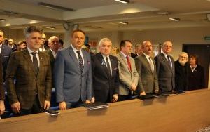 Wręczyliśmy akty nadania tytułów Honorowy Obywatel Powiatu Kieleckiego i Zasłużony dla Powiatu Kieleckiego (6)