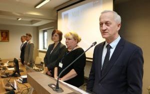 Wręczyliśmy akty nadania tytułów Honorowy Obywatel Powiatu Kieleckiego i Zasłużony dla Powiatu Kieleckiego (7)