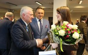 Wręczyliśmy akty nadania tytułów Honorowy Obywatel Powiatu Kieleckiego i Zasłużony dla Powiatu Kieleckiego (2)