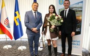 Wręczyliśmy akty nadania tytułów Honorowy Obywatel Powiatu Kieleckiego i Zasłużony dla Powiatu Kieleckiego (5)